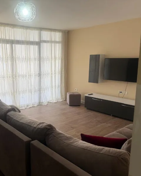 Apartament 2+1 me Qira – Stacioni i Trenit, Durrës