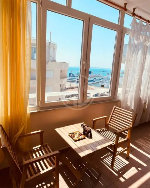 Jepet me qira apartament 2+1 në Rrugën e Portit, Durrës - Image 2
