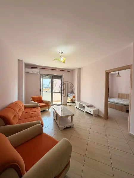 Apartament 2+1 per Qira tek lagja 6, prane kopshtit Sotir Noka - Image 2