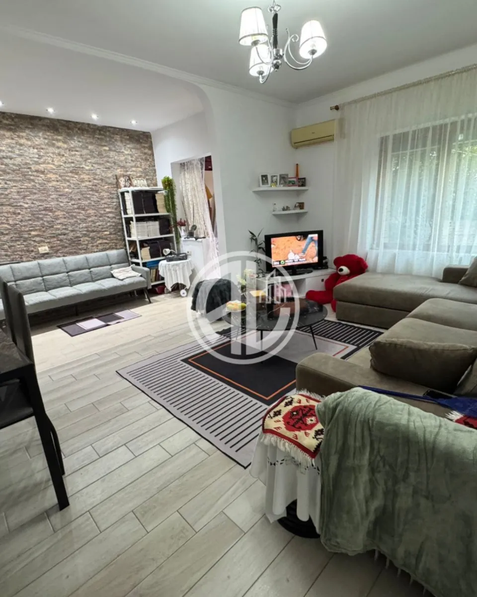 NË SHITJE – APARTAMENT 1+1 Spitali Durres
