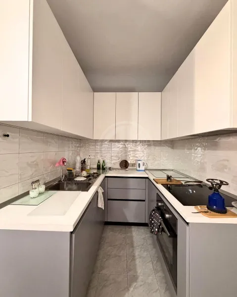 🏡 Apartament 2+2+2 me Qira – prane Kryqi i kuq Durres
