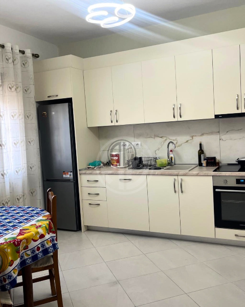 Apartament me qera - Image 2