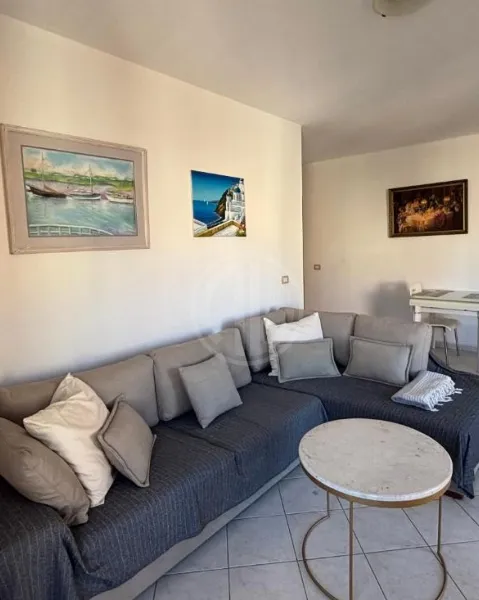 Shitet Apartament 1+1 në Golem – Pranë Fafa Resort - Image 2