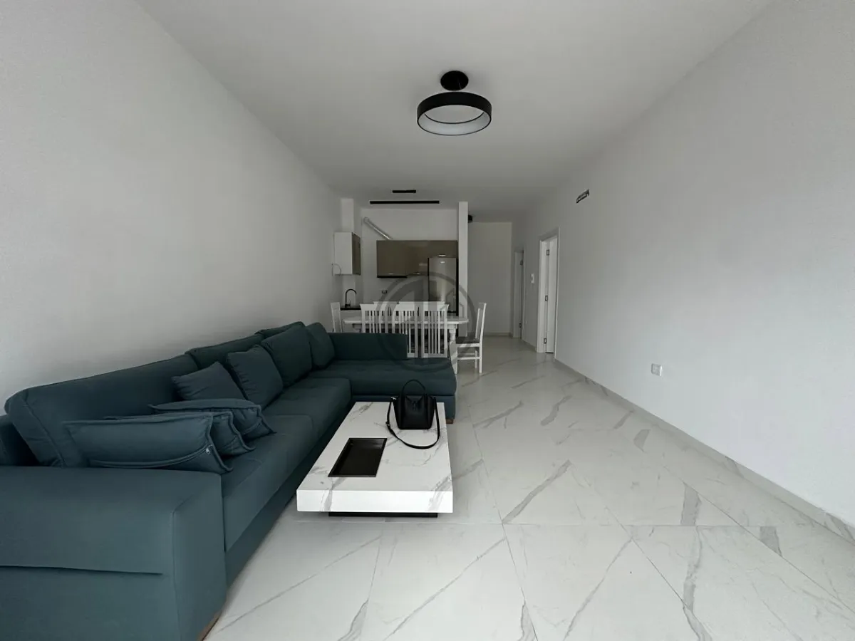 Apartament 2+1 për shitje — vijë e parë, Mali i Robit