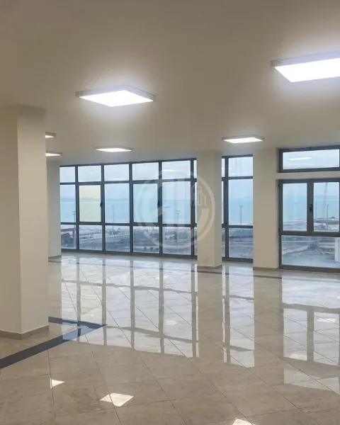 AMBIENT BIZNESI ME QIRA – HYRJA E DURRËSIT - Image 2