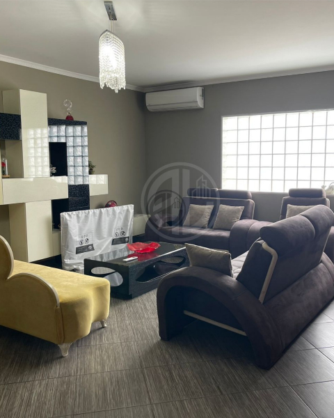 Apartment me qera  2+1+2 Rruga Portit - Image 2