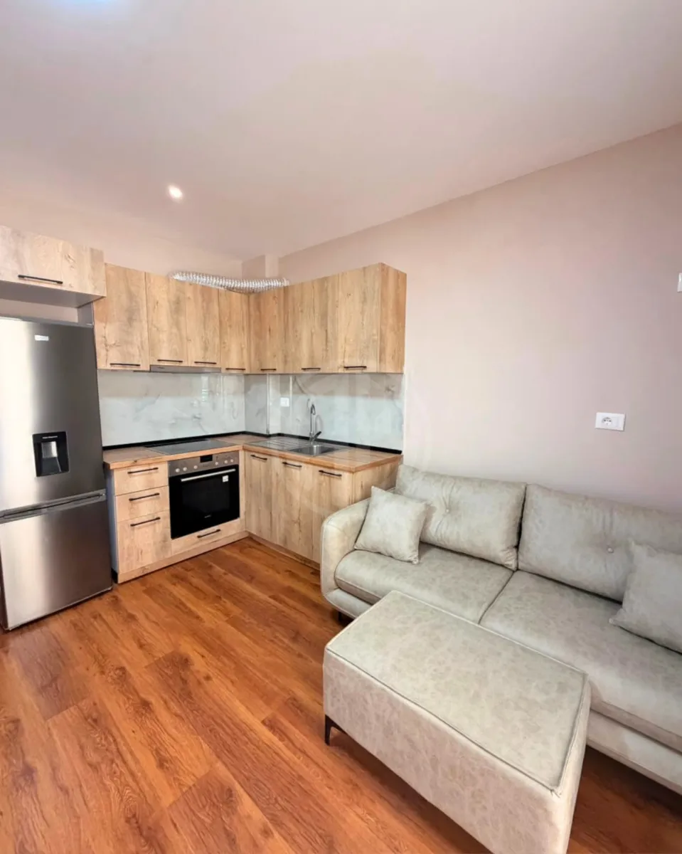 Apartament 1+1 për Qira – Plazh, Durrës 
