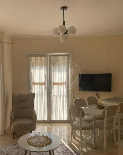 JEPET ME QERA APARTAMENT 2+1 NË QENDËR DURRES - Image 2