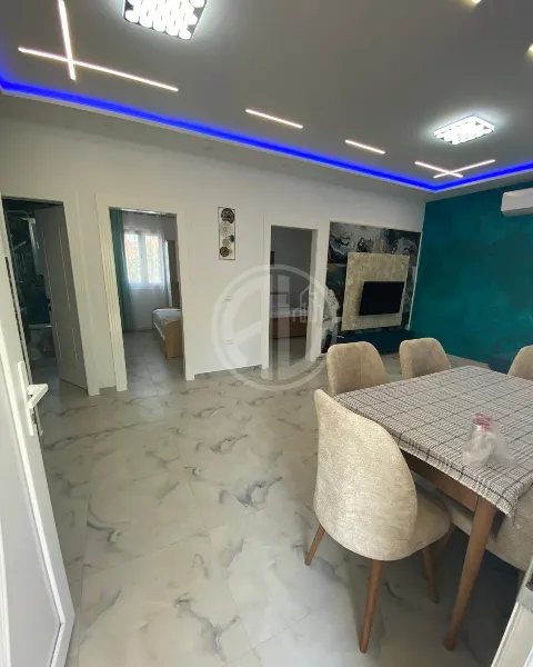Jepet me Qira Apartament 2+1 – Kati i parë i një Vile Lagjja 17 Durres - Image 2