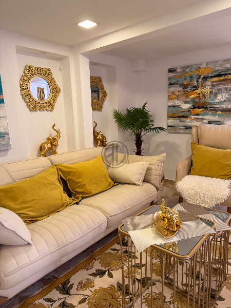 Dupleks 3+1 – Pamje nga Pishina  në Malin e Robit