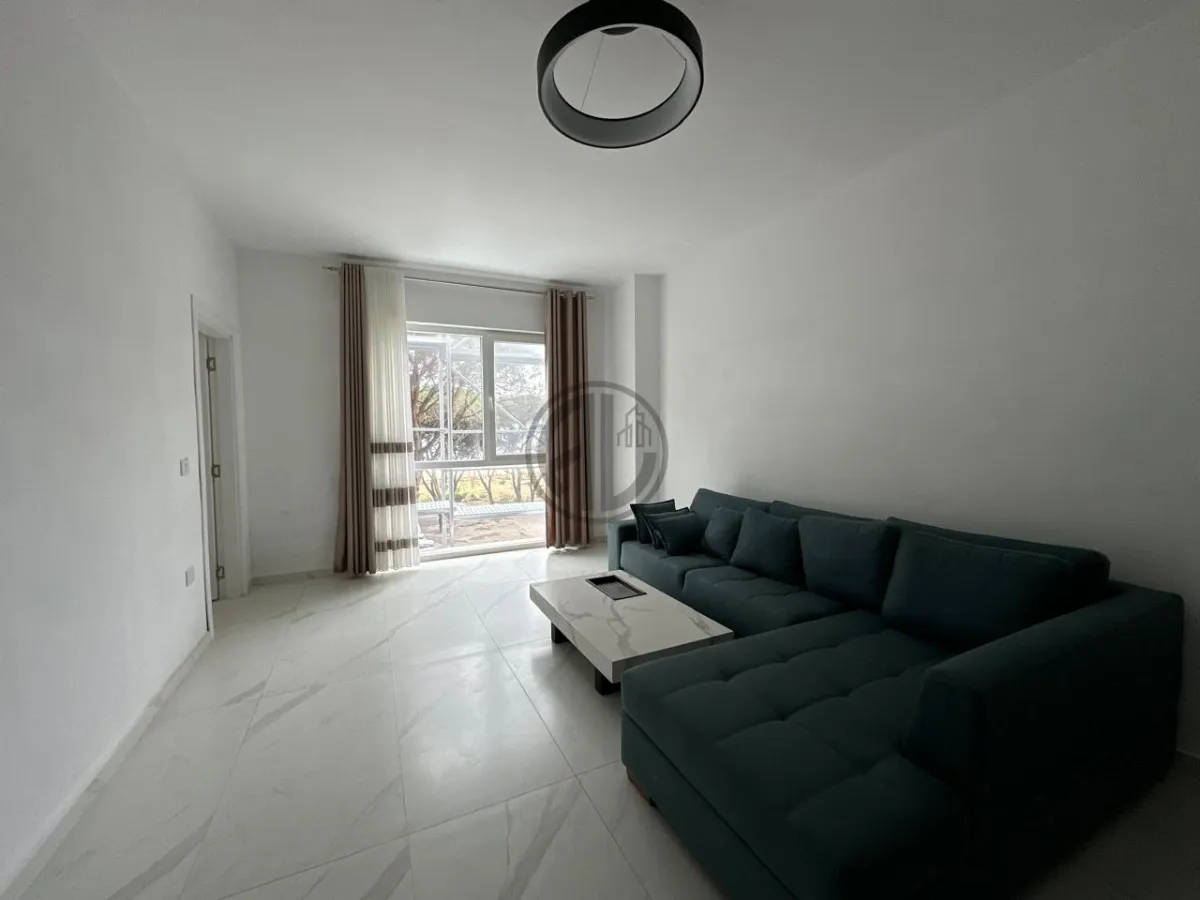 Apartament 2+1 vije e pare me detin, tek Mali i Robit