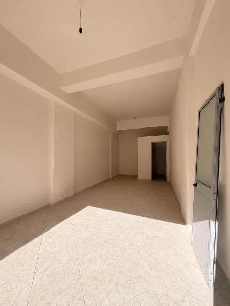 Ambient Biznesi 30m2 tek Lagja 6