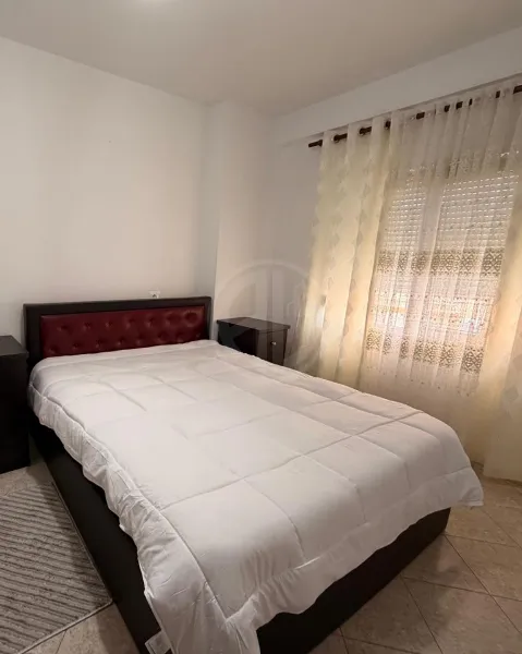 Apartament 1+1 për qira – pranë Pallatit të Sportit - Image 3