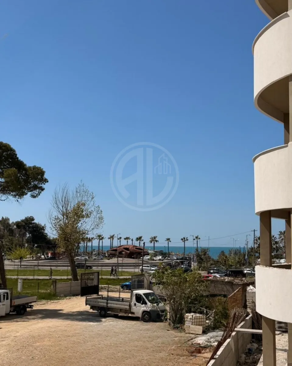 Garsoniere me pamje deti për shitje – Golem