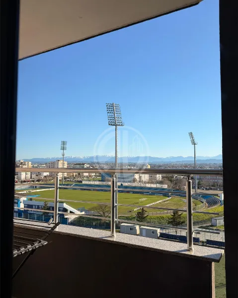 Apartament 2+1+2 tek Stadiumi, Durres - Image 3