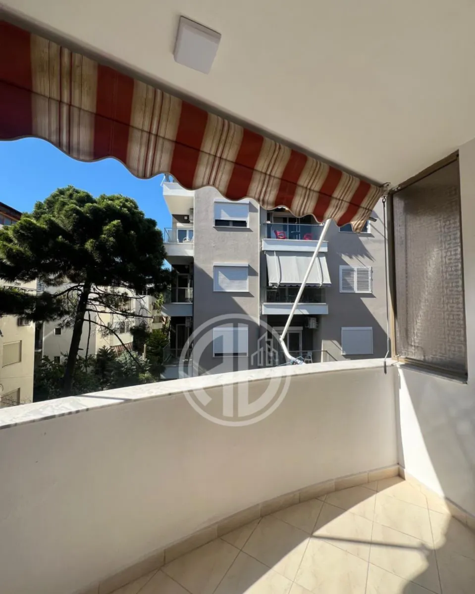Super Apartament 1+1 për Shitje në Golem 