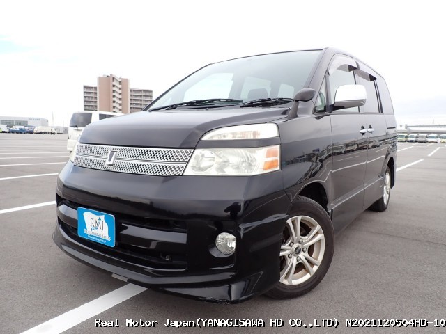 2006 TOYOTA VOXY