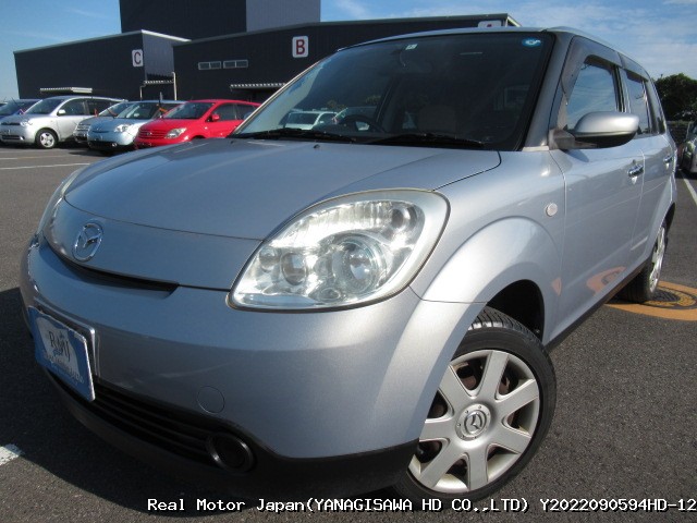 2006 MAZDA VERISA
