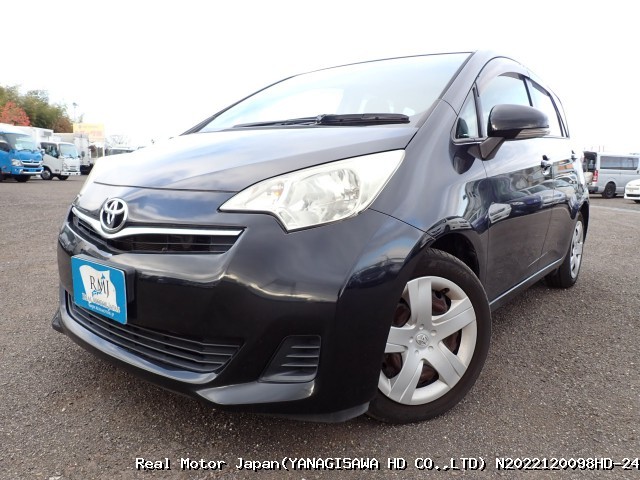 2011 TOYOTA RACTIS