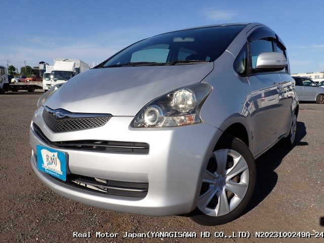 2010 TOYOTA RACTIS