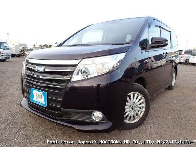 2015 TOYOTA NOAH HYBRID