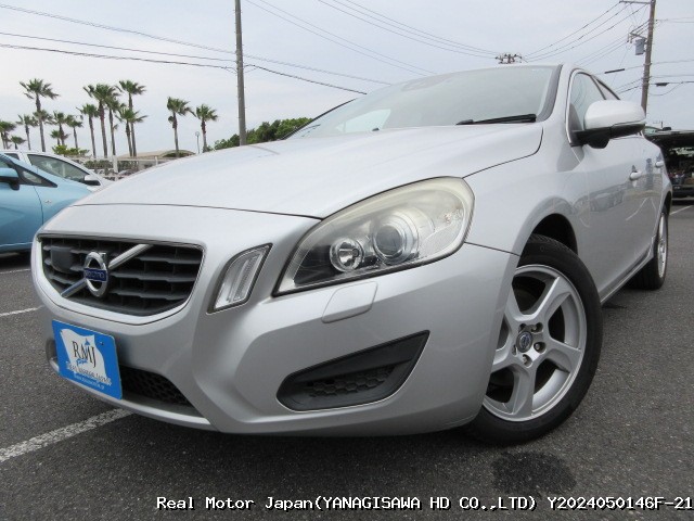 2013 VOLVO S60