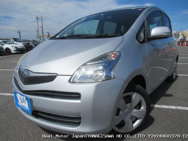 2005 TOYOTA RACTIS