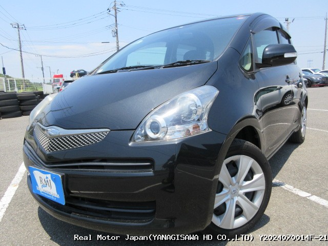 2010 TOYOTA RACTIS