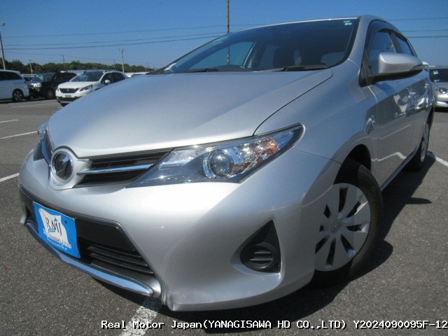 2013 TOYOTA AURIS