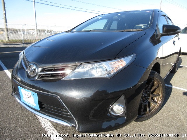 2013 TOYOTA AURIS