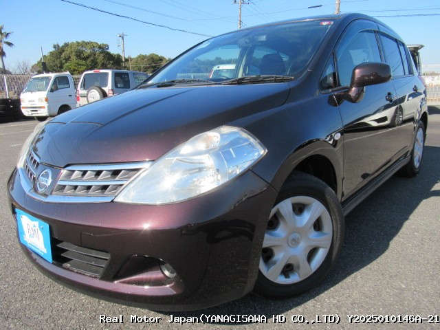 2012 NISSAN TIIDA