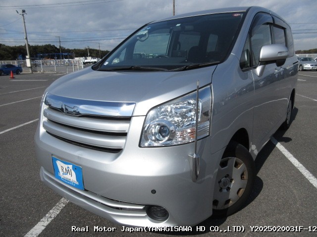 2008 TOYOTA NOAH