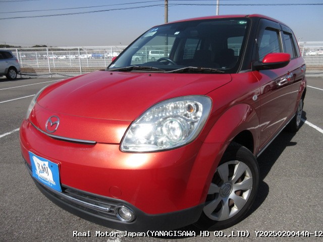 2012 MAZDA VERISA