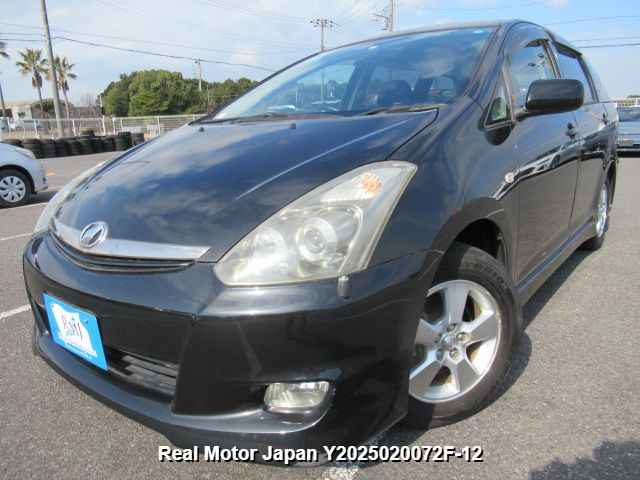 2005 TOYOTA WISH