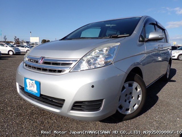 2010 TOYOTA ISIS