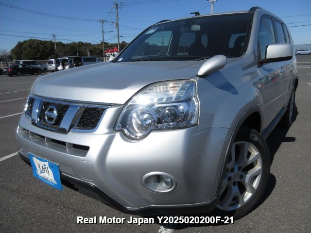 2013 NISSAN X-TRAIL