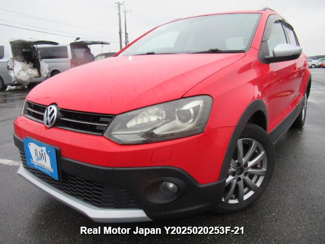 2012 VOLKSWAGEN CROSS POLO