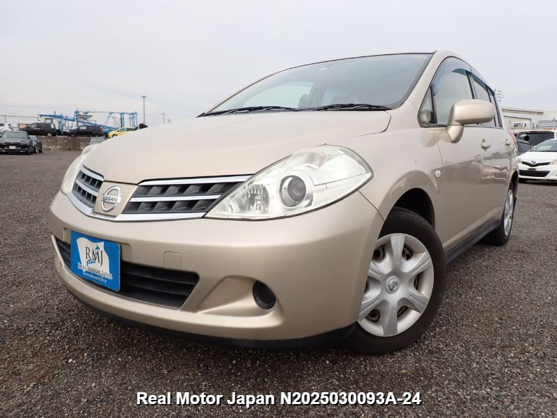 2011 NISSAN TIIDA
