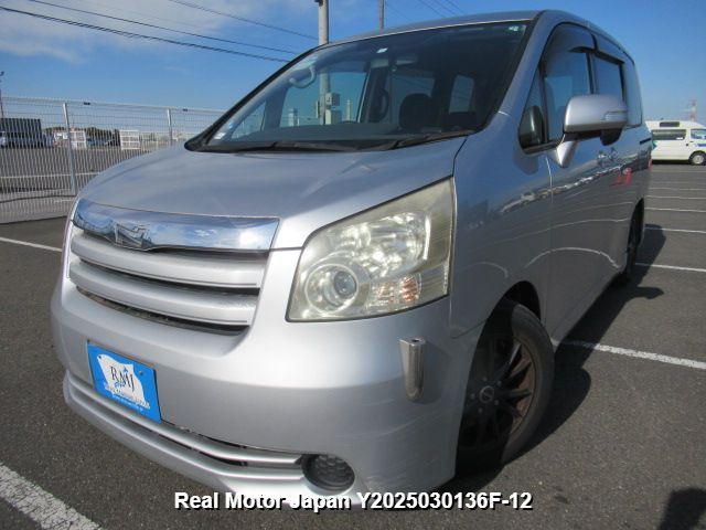 2008 TOYOTA NOAH