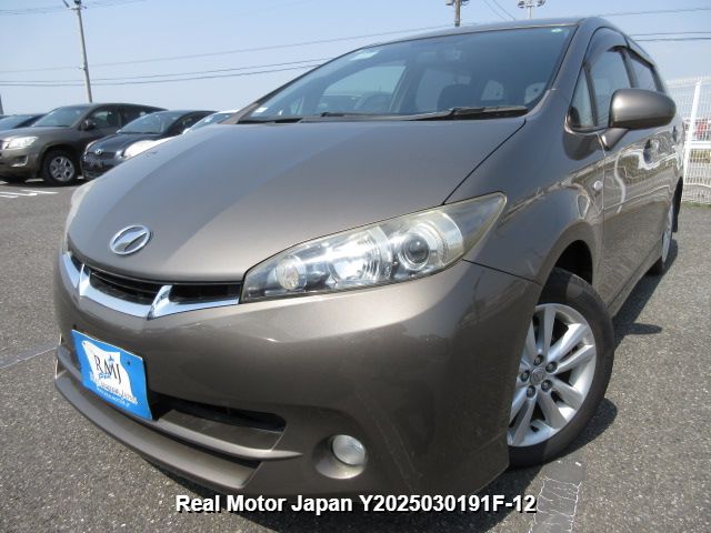 2009 TOYOTA WISH