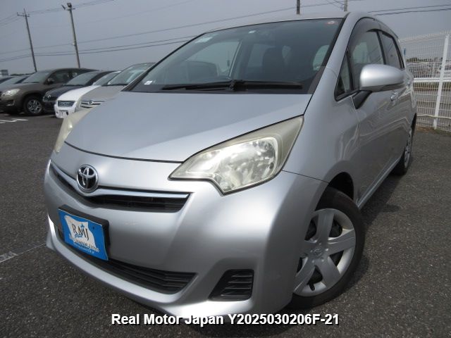 2011 TOYOTA RACTIS