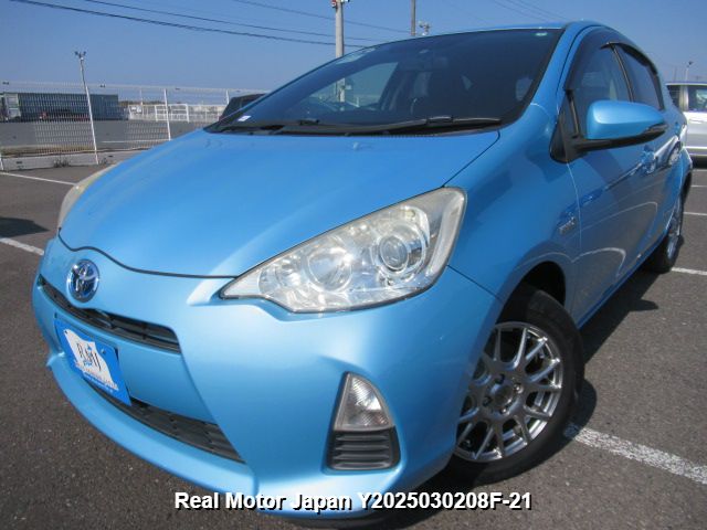 2013 TOYOTA AQUA