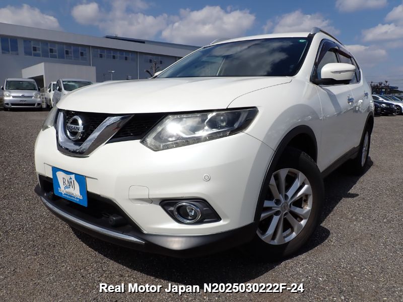 2015 NISSAN X-TRAIL