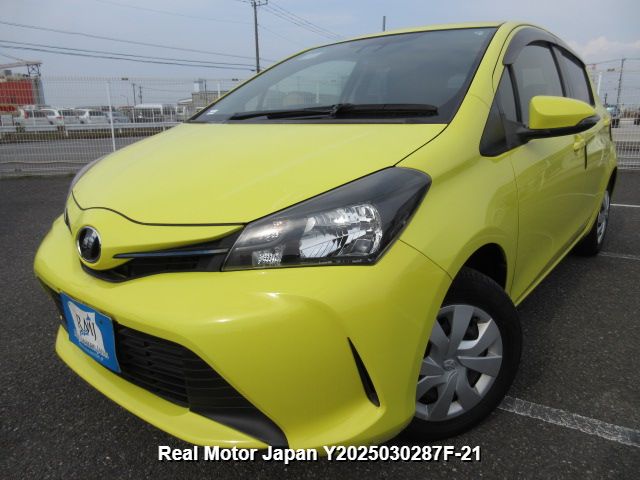 2015 TOYOTA VITZ