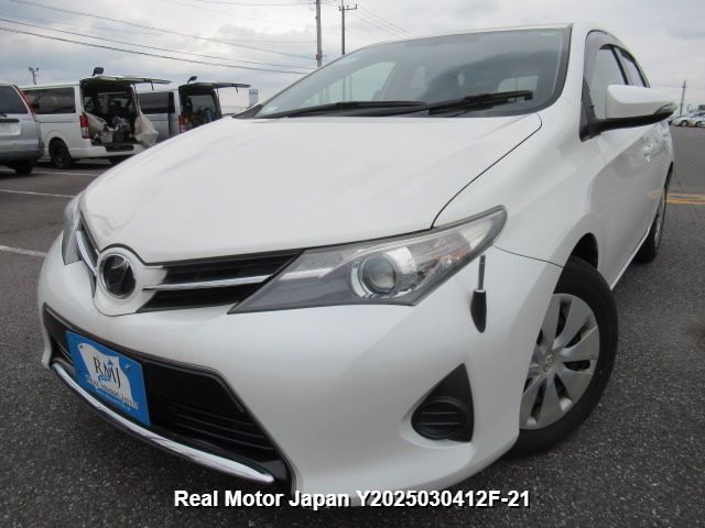 2012 TOYOTA AURIS