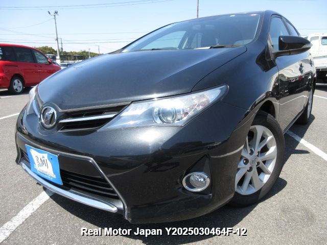 2014 TOYOTA AURIS