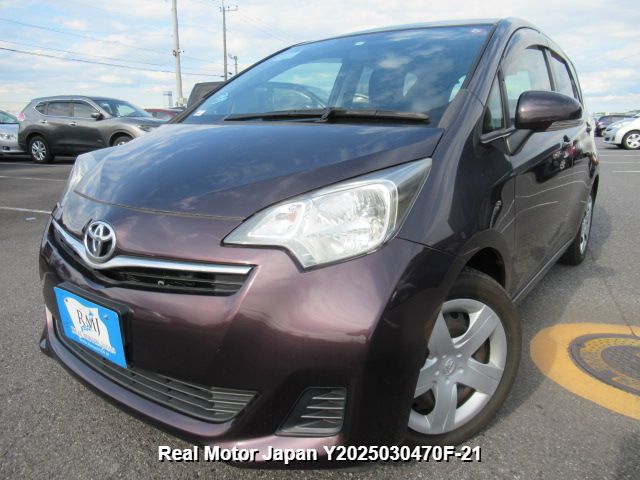 2011 TOYOTA RACTIS