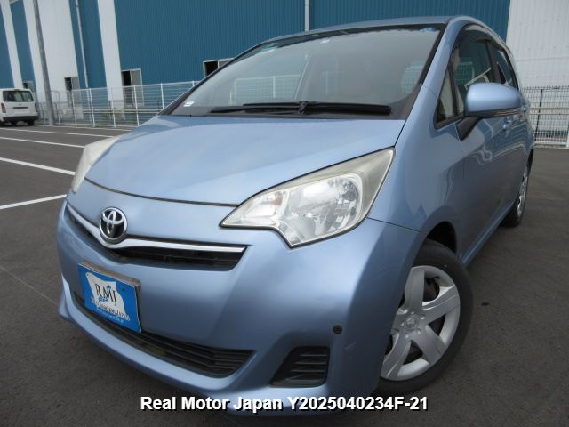 2013 TOYOTA RACTIS