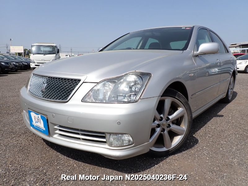 2004 TOYOTA CROWN ATHLETE