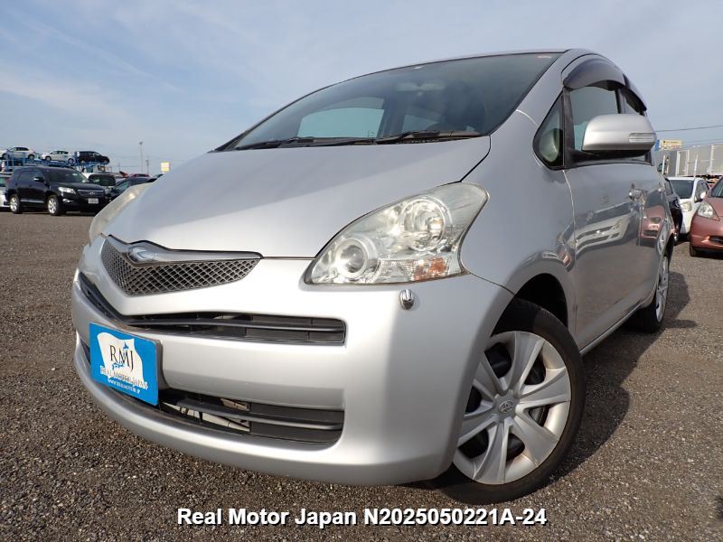 2010 TOYOTA RACTIS